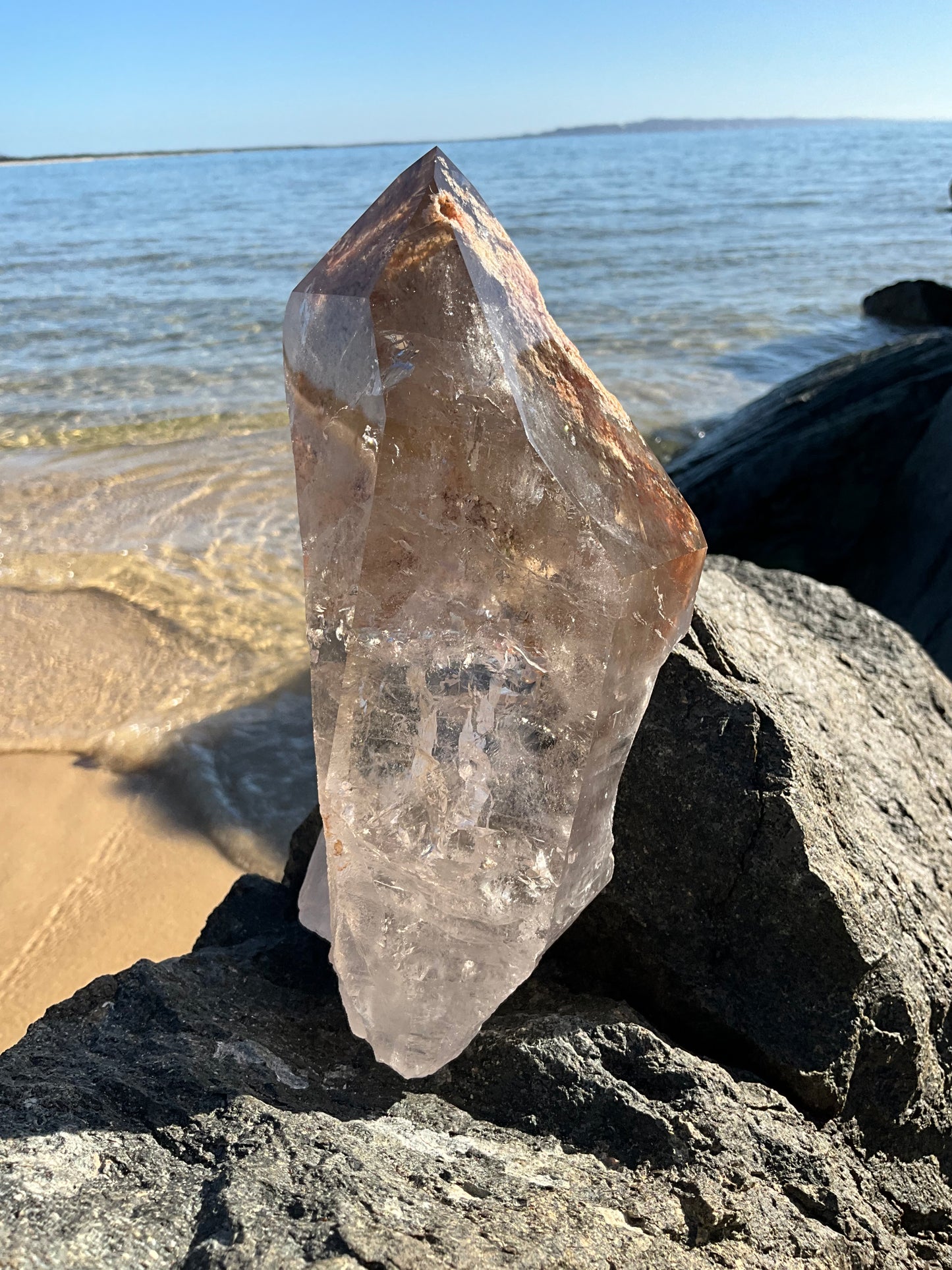 Quartz with inclusions